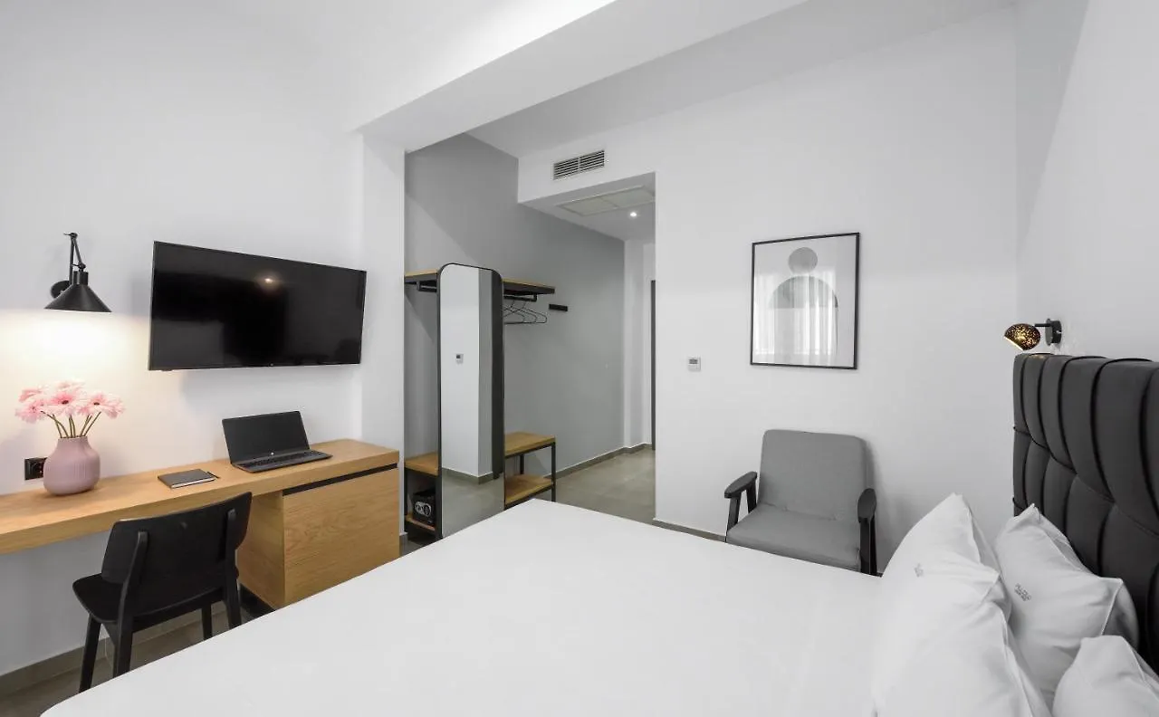 Pillow Urban Stay Szaloniki Apartman
