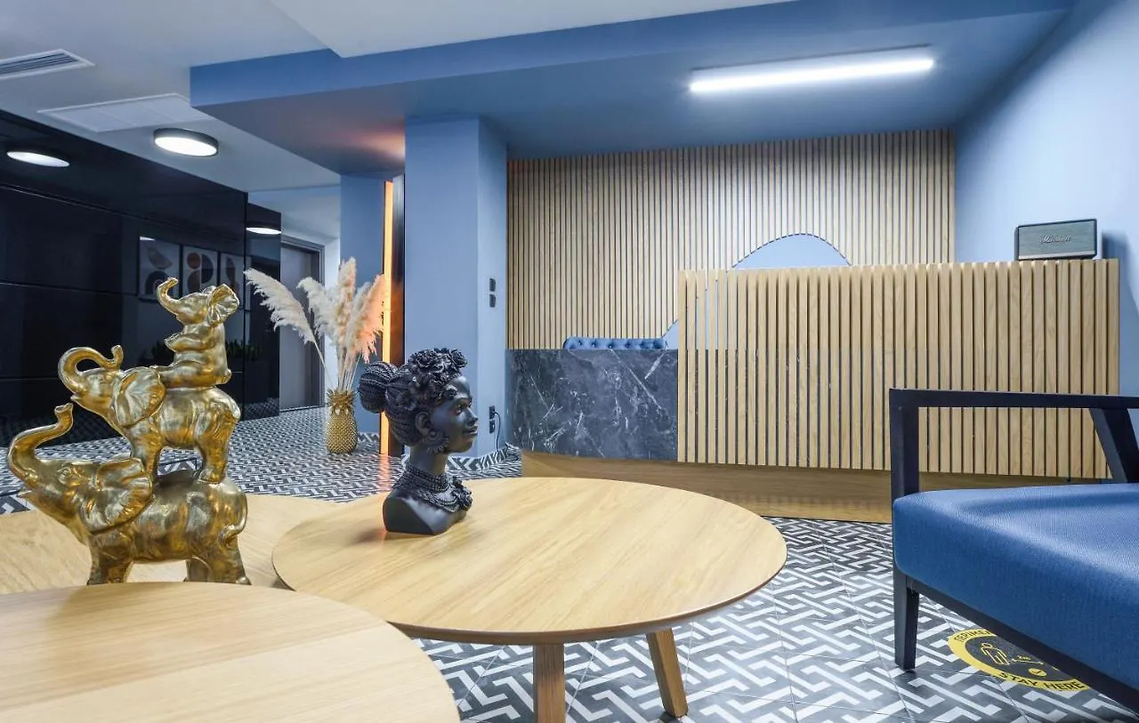 Pillow Urban Stay Szaloniki Apartman