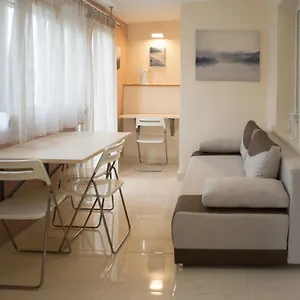 Kosmos Service Modern Spirit Center With Additional Cost Parking Апартаменты